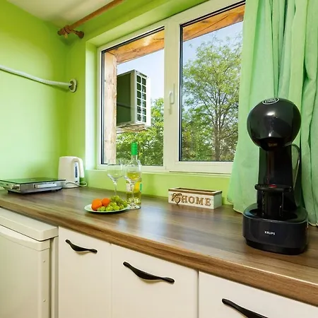 Sunflower Next To Kolodrum بلوفديف