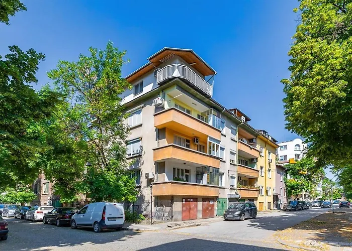 Sunflower Next To Kolodrum