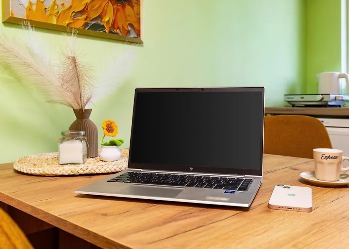 Sunflower Next To Kolodrum Apartment Plovdiv